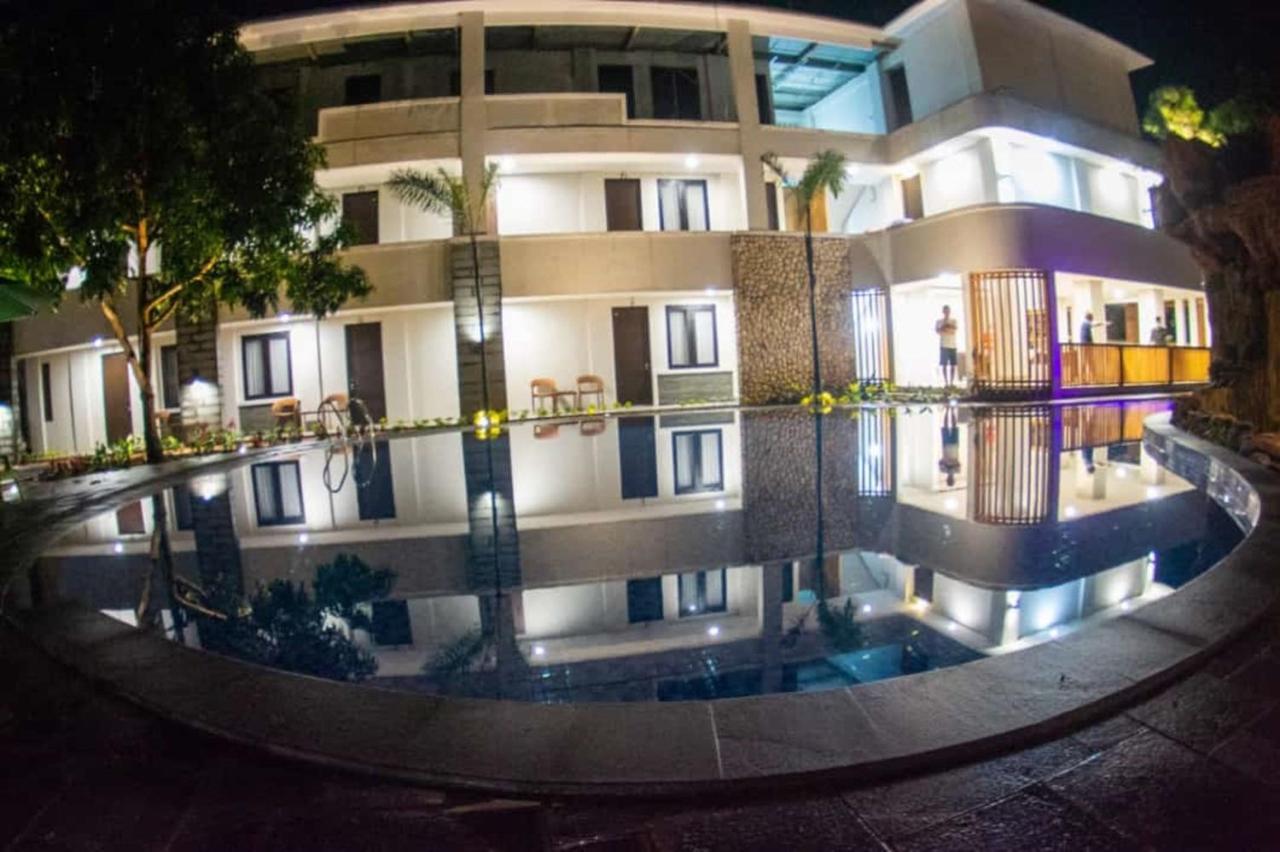 Long Beach Hotel Пангандаран Экстерьер фото